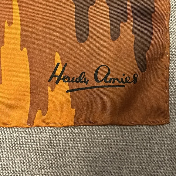 Scarf - Picture 3 of 3